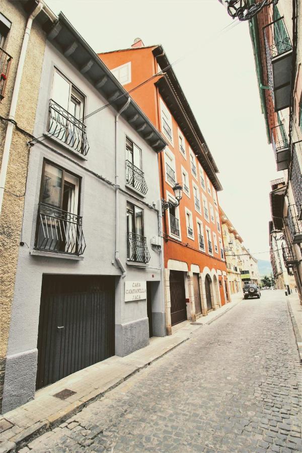 Casa Campanilla Jaca Hotel Exterior photo